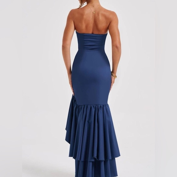 Strapless Ruffle High-Low Bodycon Dress - Picture 11 of 14